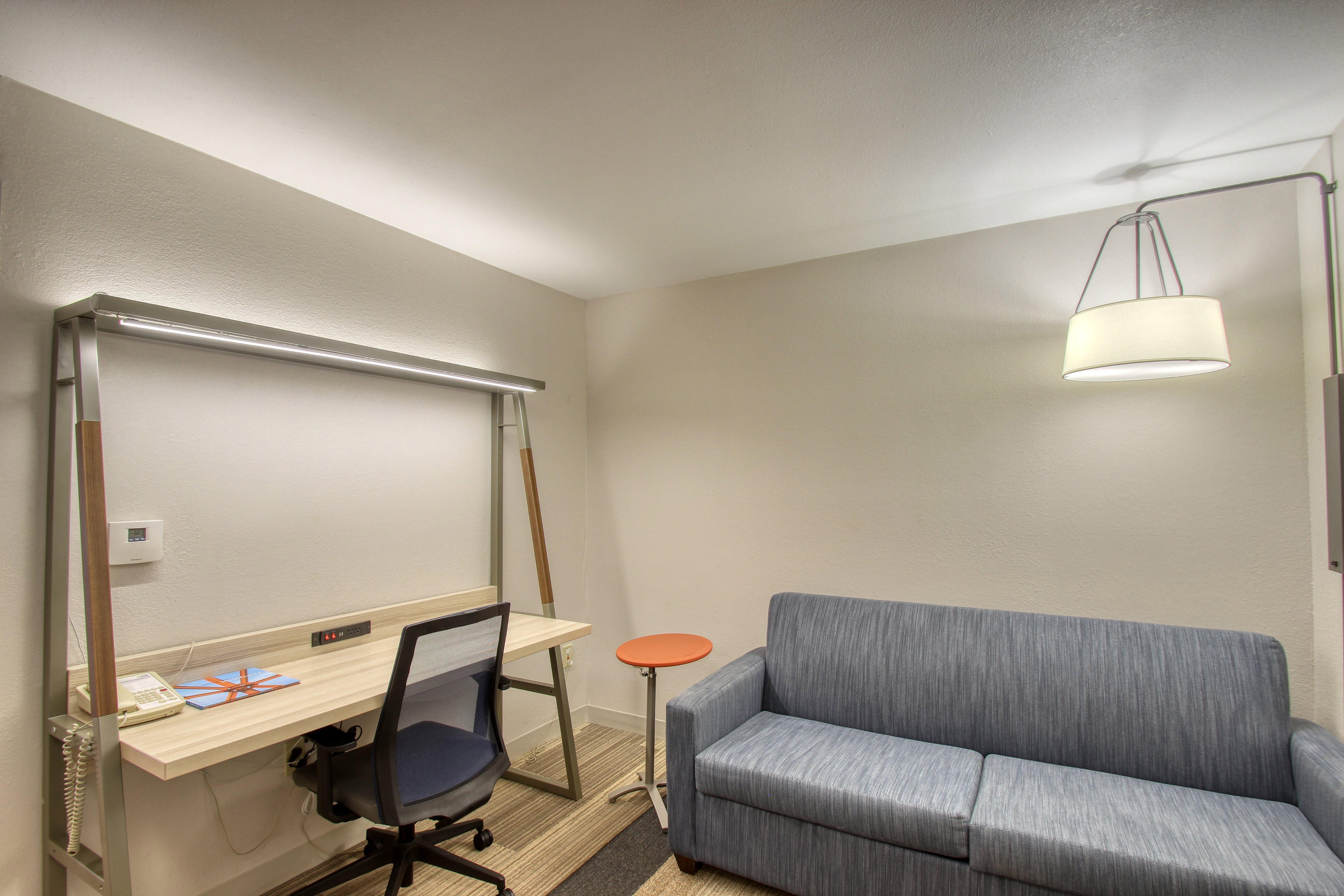 Holiday Inn Express Hotel & Suites Milwaukee Airport By Ihg Exterior foto