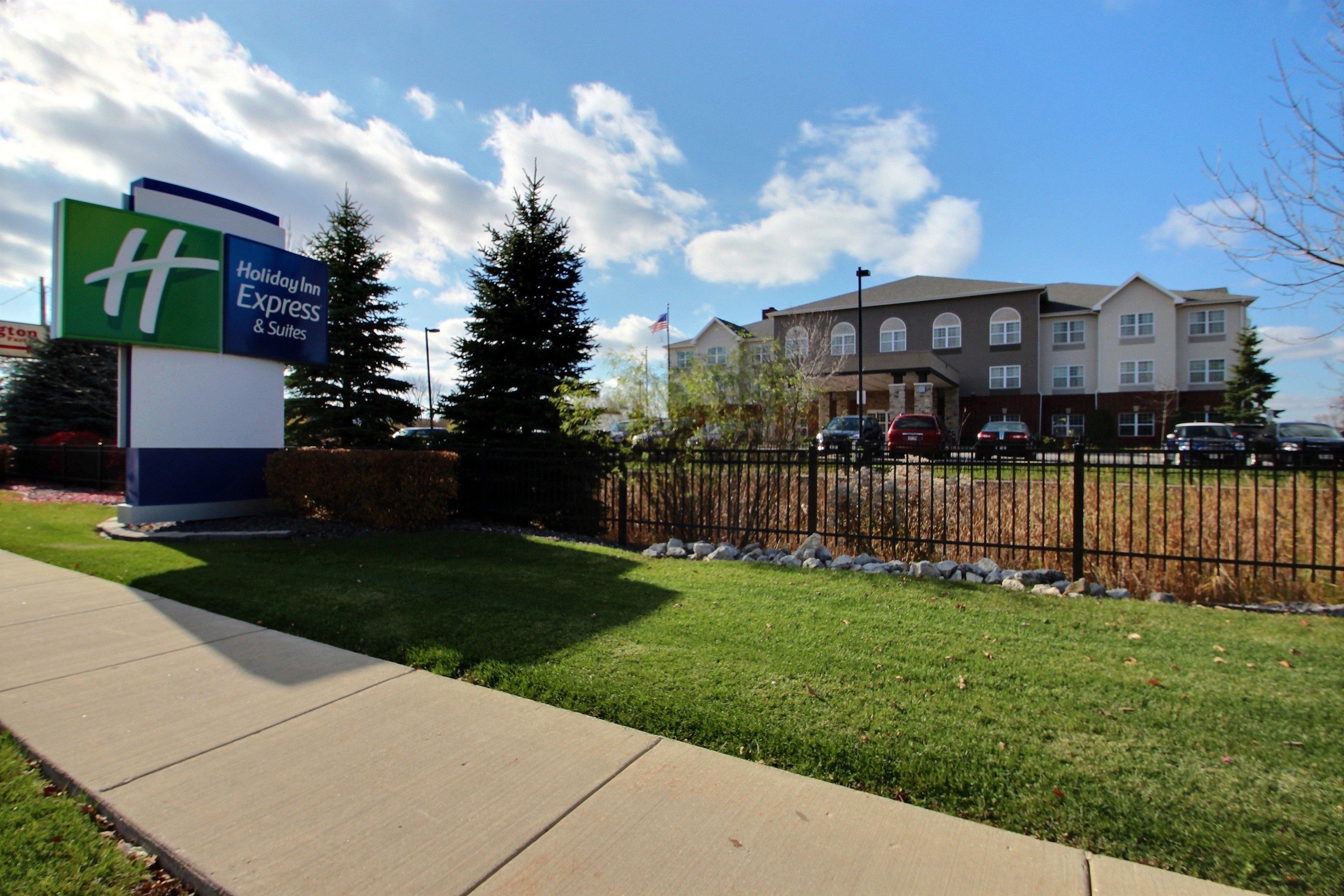 Holiday Inn Express Hotel & Suites Milwaukee Airport By Ihg Exterior foto
