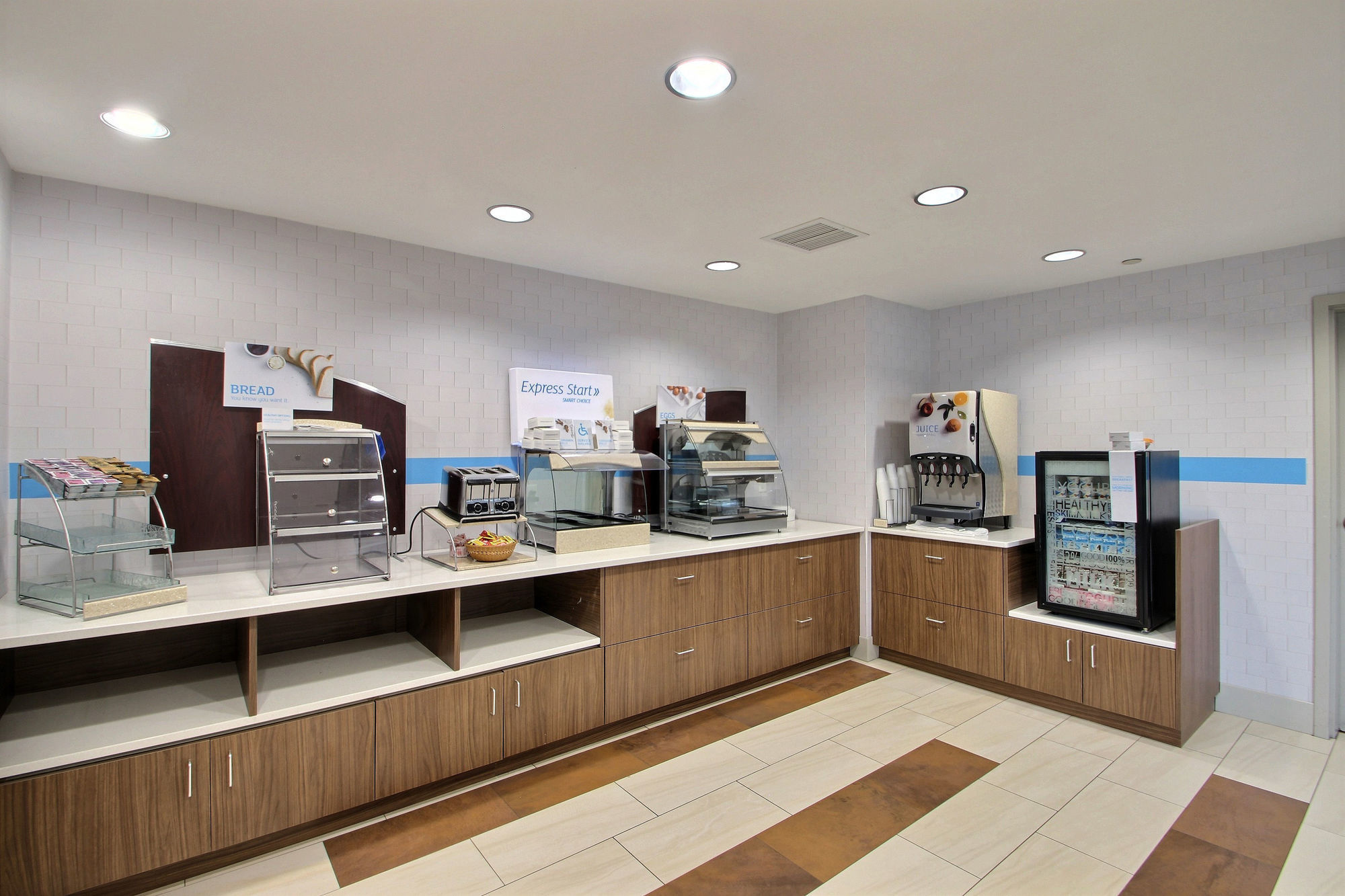 Holiday Inn Express Hotel & Suites Milwaukee Airport By Ihg Exterior foto