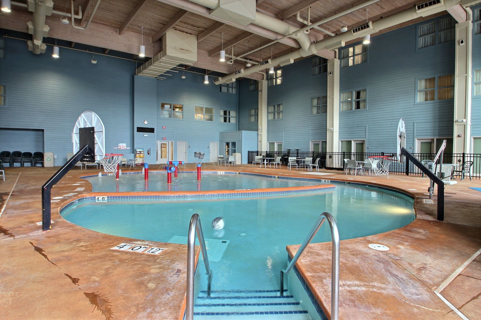 Holiday Inn Express Hotel & Suites Milwaukee Airport By Ihg Exterior foto